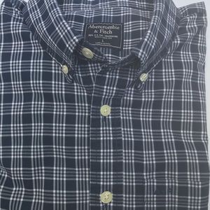 Abercrombie & Fitch Men’s L/S buttoned down collar casual plaid dress dress